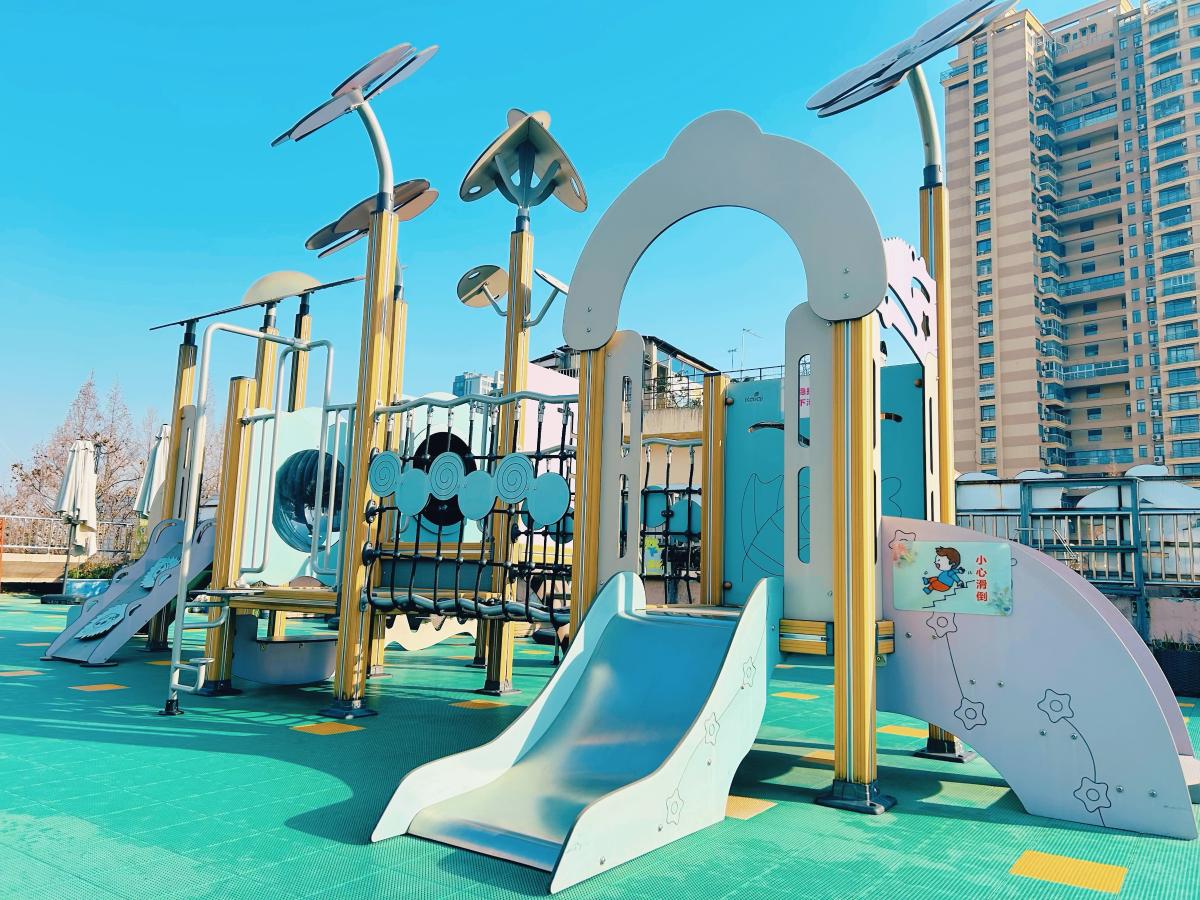 总园户外游戏区